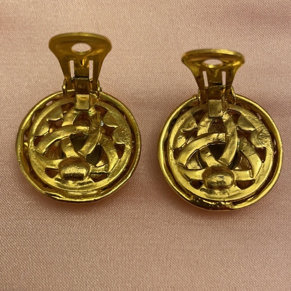 Vintage Chanel by Rubcamell Paris murano glass crown very rare clip on earrings - Picture 5 of 15